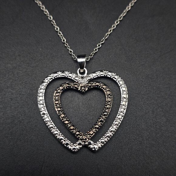 Black Silver Tone Diamond Chip Heart Necklace Pendant - Picture 9 of 10